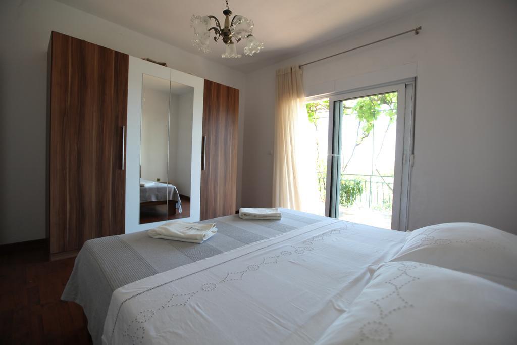 Apartment Marin Donji Seget Esterno foto